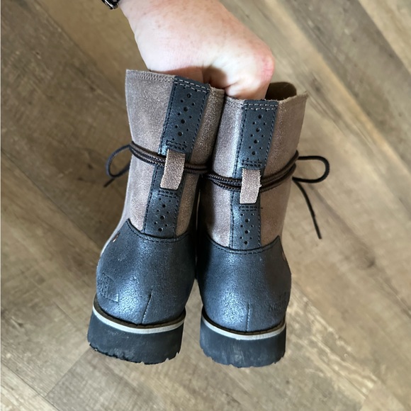 The North Face Ballard Lace Suede Boot - Picture 4 of 10